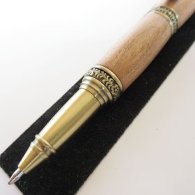 Victorian Twist Pen in (Cherry) Antique Brass